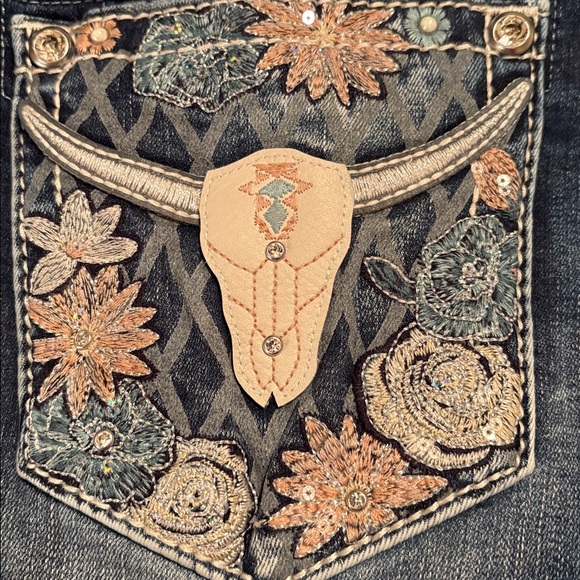 Miss Me Denim with Floral Embroidery - Picture 4 of 6